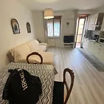 Lana Zona Terme Centro E Vicino A Igea Appartement