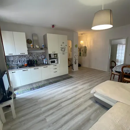 Apartment Lana Zona Terme Centro E Vicino A Igea *