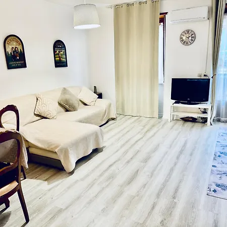 Lana Zona Terme Centro E Vicino A Igea Акви Терме